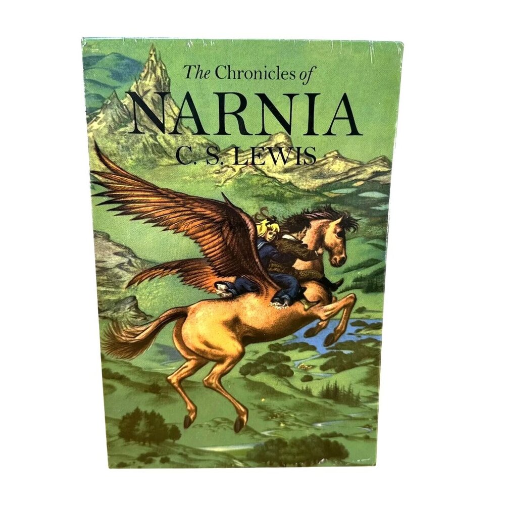 The Chronicles Of Narnia Box Set C.S. Lewis‎ Paperback 7-Book Collection Fantasy